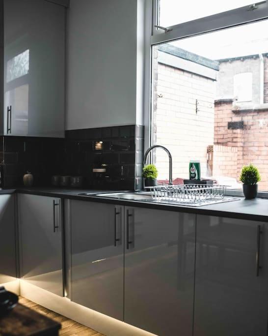 Farnworth Comfortable Home In Bolton מראה חיצוני תמונה
